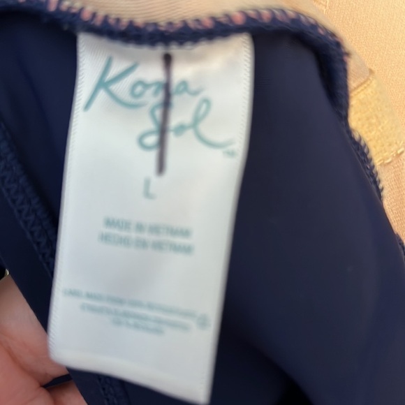 KONA SOL LASER CUT SCOOP NECK ONE PIECE NAVY PINK LARGE SWIMWEAR NEW - Picture 9 of 9